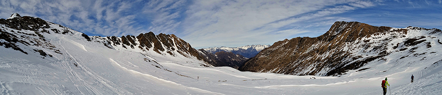 Cima di Lemma occ. e Pizzo del Vallone a sx, Valle di Lemma e Alpi Retiche al centro, Pizzo Scala e Cima di Lemma a dx